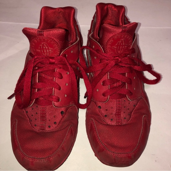 Nike Mens Size 9 Air Huarache Triple Red Running Sneakers Shoes 318429-660 - Picture 2 of 9